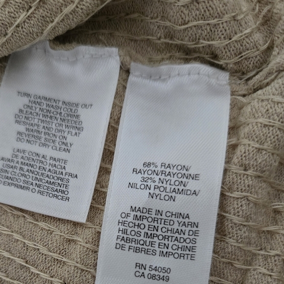 Ann Klein Sequin Top w Stretch - Picture 4 of 4